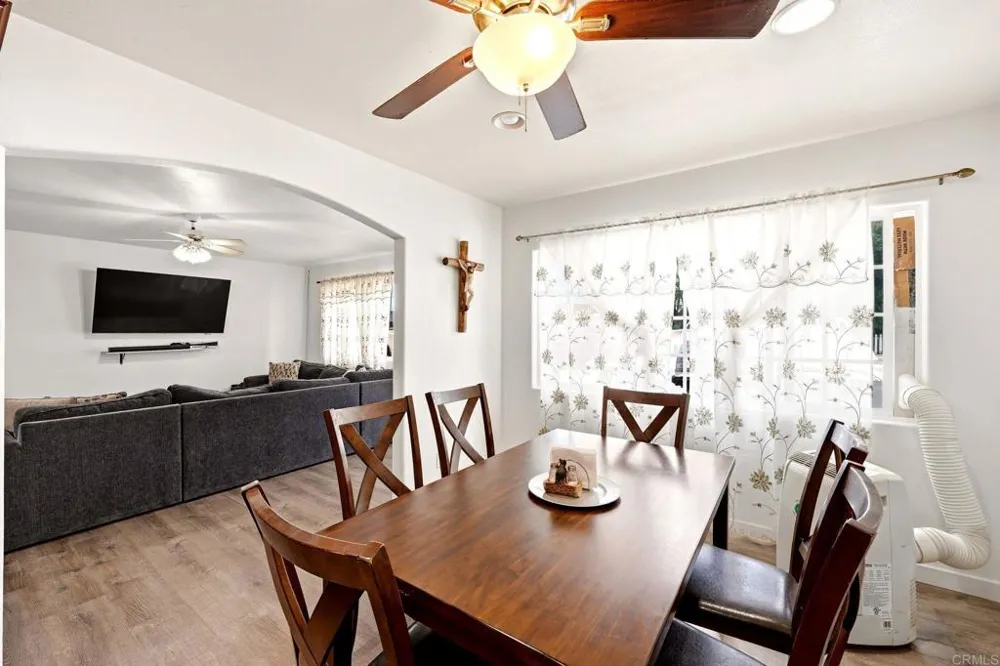 1257 E Lexington Avenue El Cajon, CA 92019