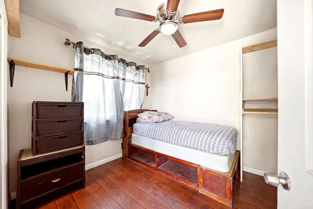 1257 E Lexington Avenue El Cajon, CA 92019