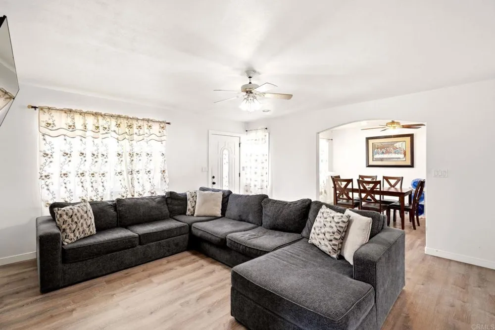 1257 E Lexington Avenue El Cajon, CA 92019