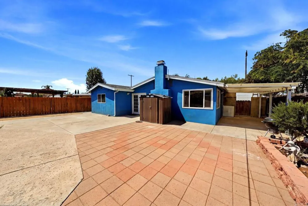 1257 E Lexington Avenue El Cajon, CA 92019
