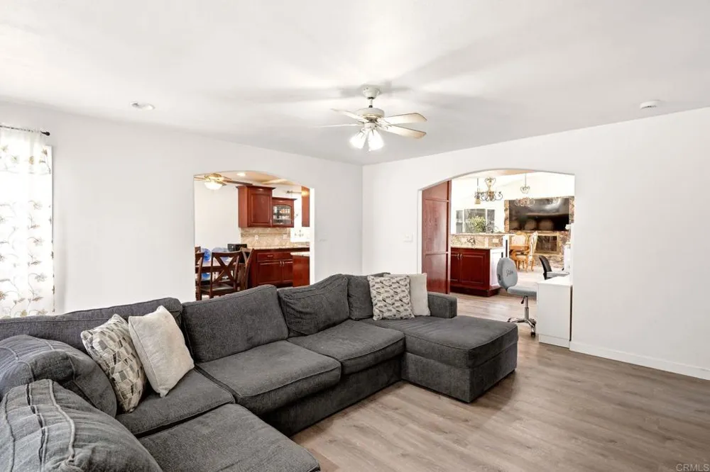 1257 E Lexington Avenue El Cajon, CA 92019