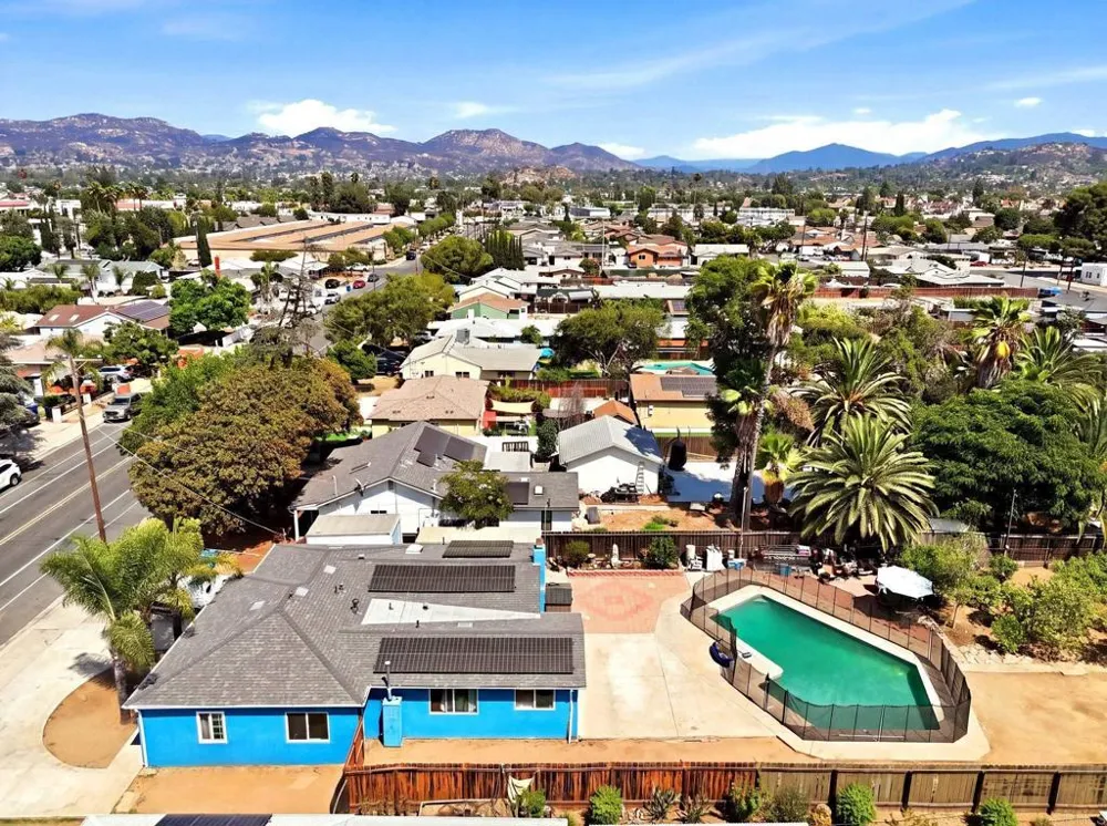1257 E Lexington Avenue El Cajon, CA 92019