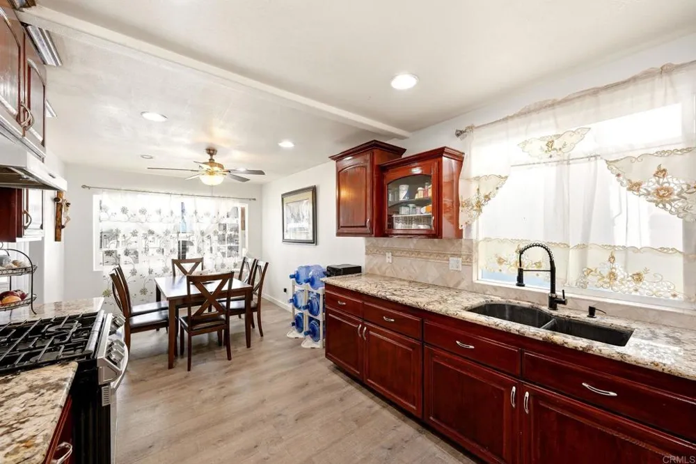 1257 E Lexington Avenue El Cajon, CA 92019