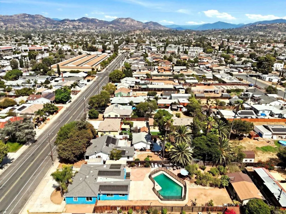 1257 E Lexington Avenue El Cajon, CA 92019