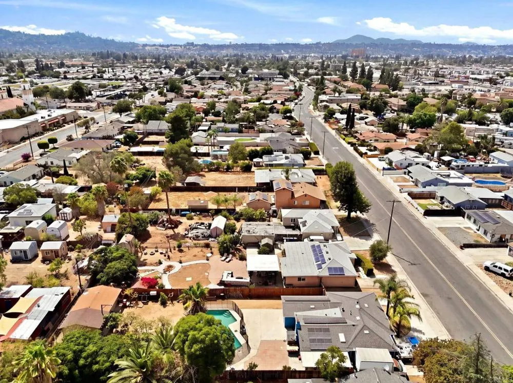 1257 E Lexington Avenue El Cajon, CA 92019
