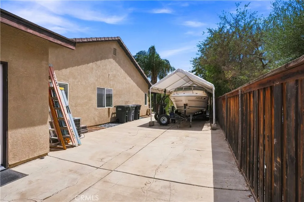 1390 Alabaster Avenue Hemet, CA 92545