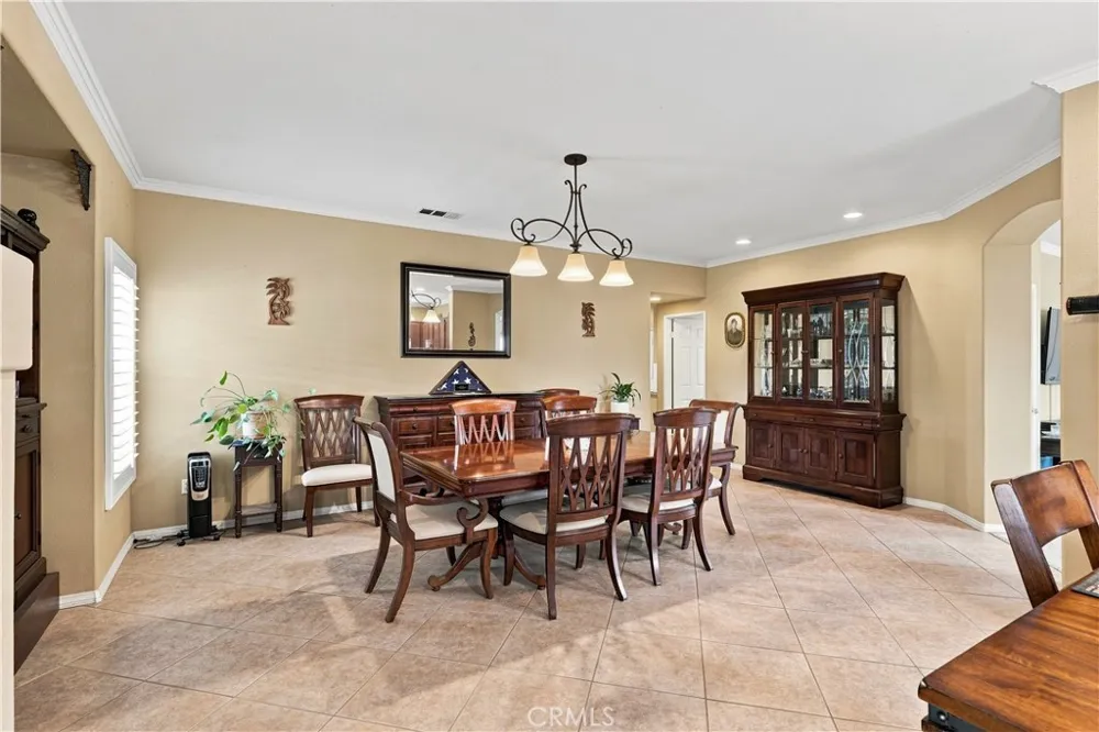 1390 Alabaster Avenue Hemet, CA 92545