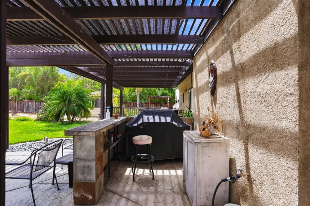 1390 Alabaster Avenue Hemet, CA 92545