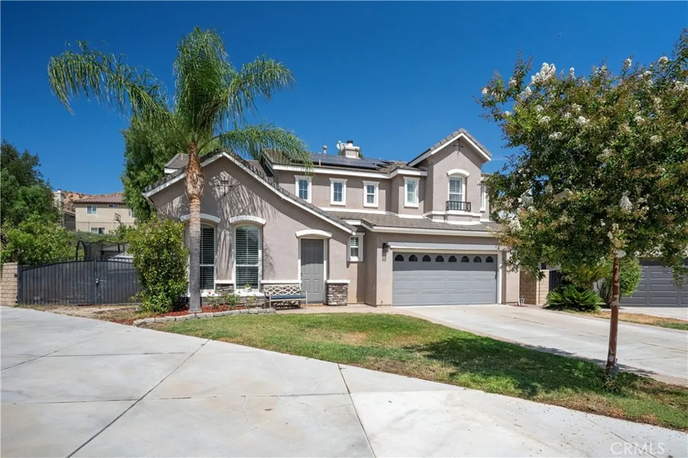 21825 Carol Court Saugus, CA 91390