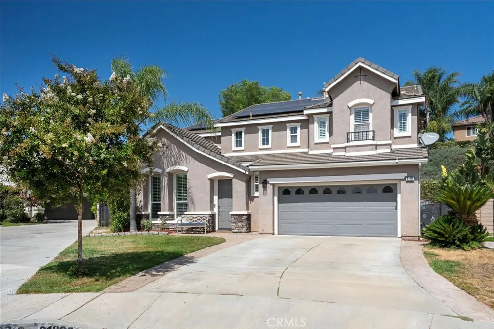 21825 Carol Court Saugus, CA 91390