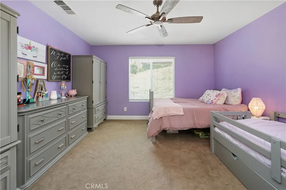 21825 Carol Court Saugus, CA 91390