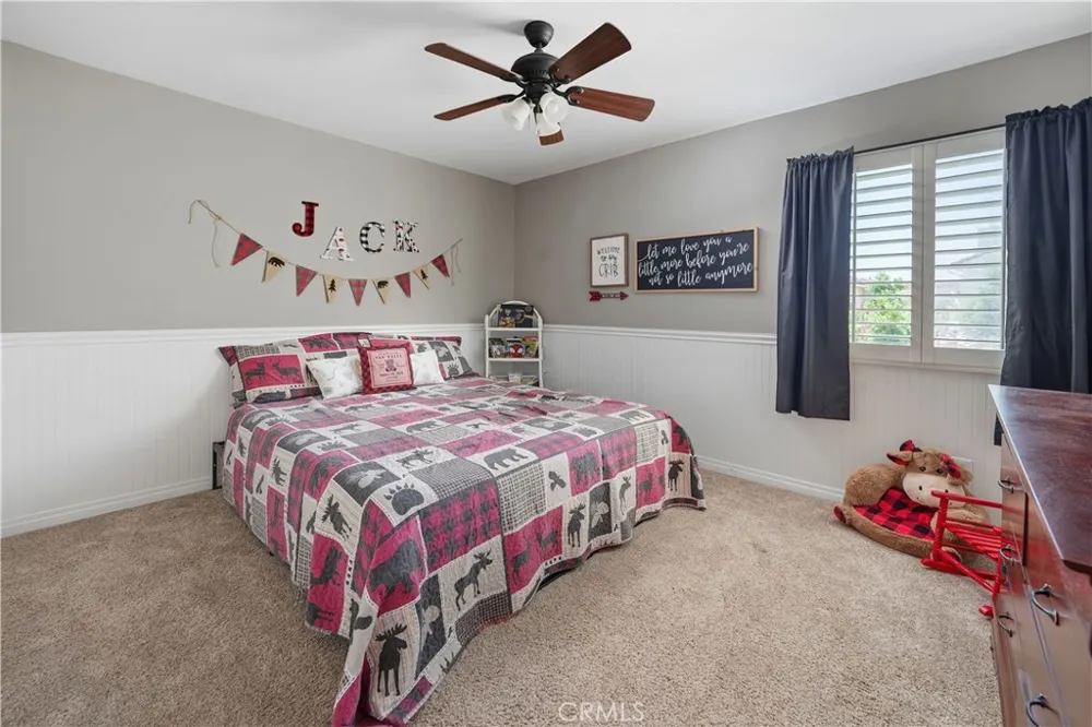 21825 Carol Court Saugus, CA 91390