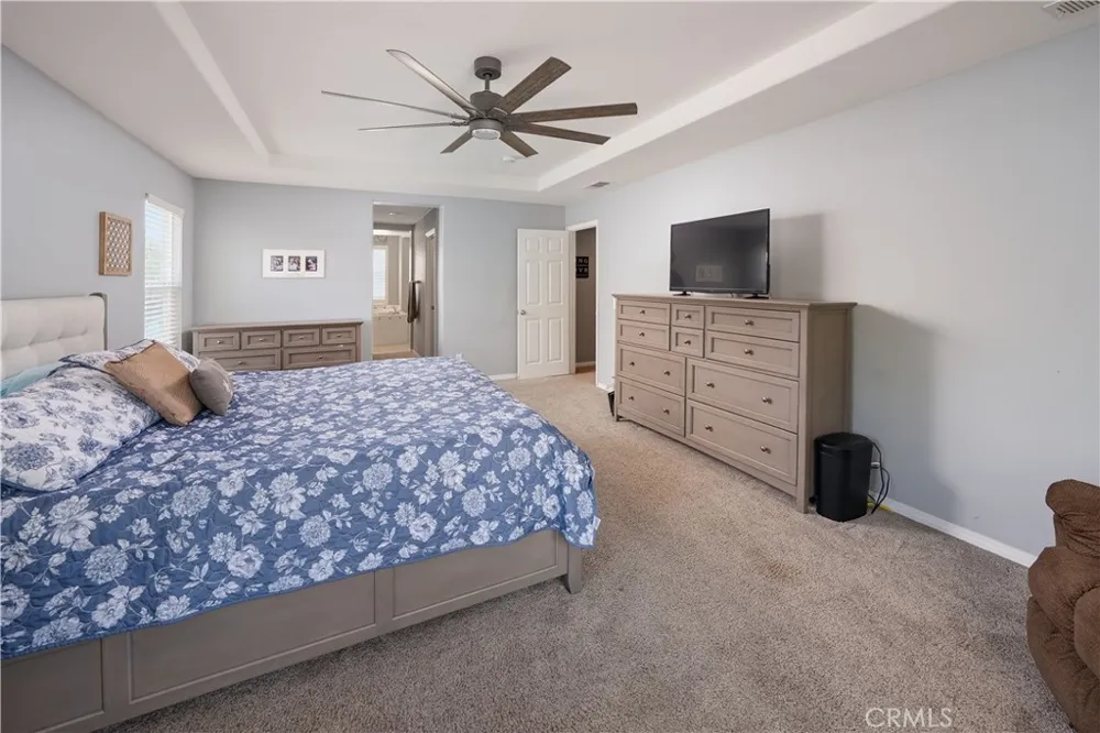 21825 Carol Court Saugus, CA 91390