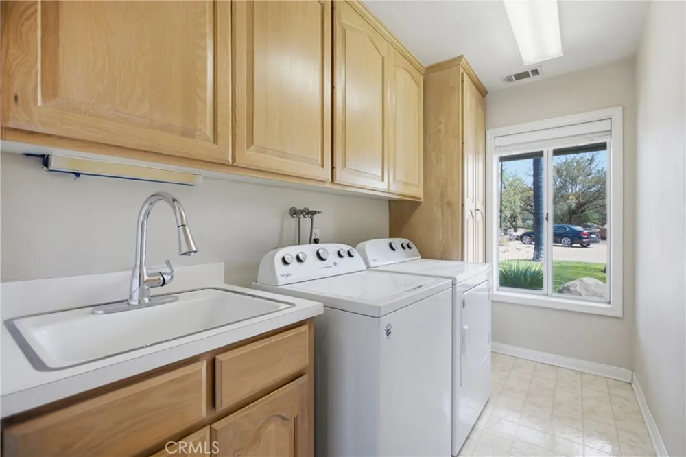 37550 Calle De Companero Murrieta, CA 92562