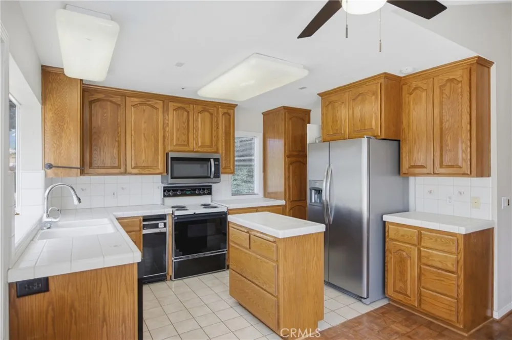 37550 Calle De Companero Murrieta, CA 92562