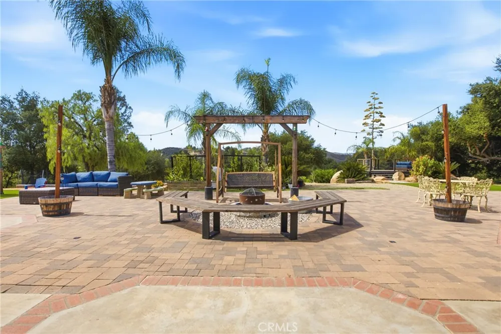 37550 Calle De Companero Murrieta, CA 92562