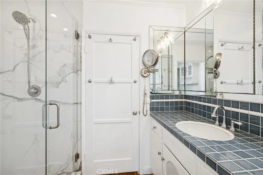 200 Grand Canal Newport Beach, CA 92662