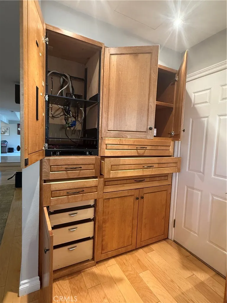 1860 Claudia Ave. Simi Valley, CA 93065