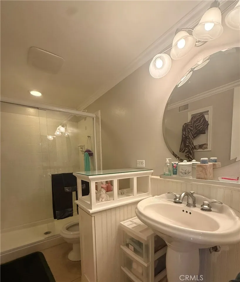 1860 Claudia Ave. Simi Valley, CA 93065