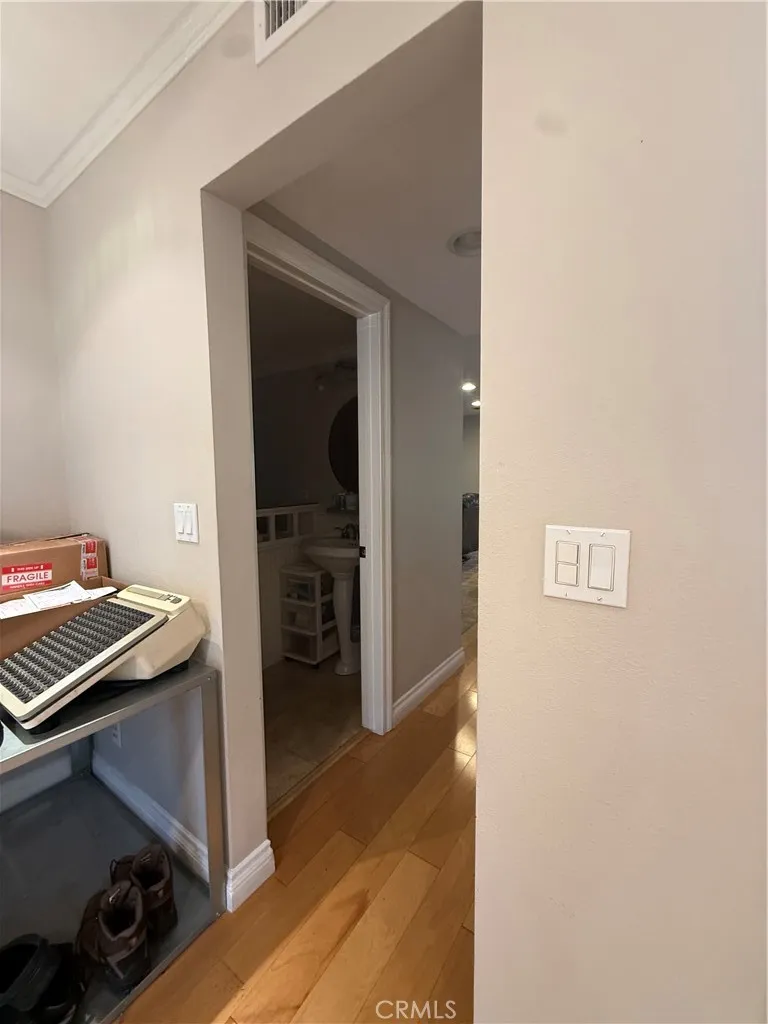 1860 Claudia Ave. Simi Valley, CA 93065