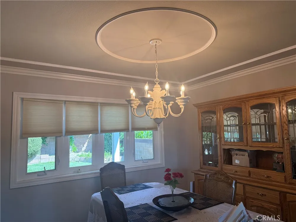 1860 Claudia Ave. Simi Valley, CA 93065