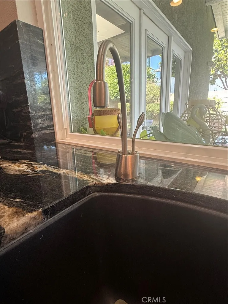 1860 Claudia Ave. Simi Valley, CA 93065