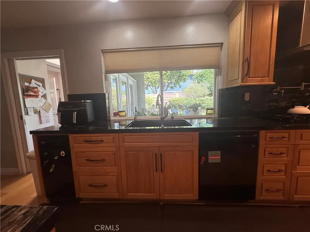 1860 Claudia Ave. Simi Valley, CA 93065