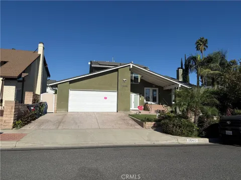 1860 Claudia Ave.