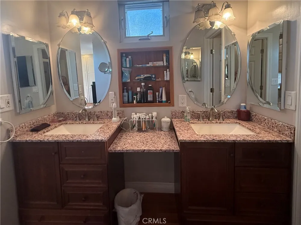 1860 Claudia Ave. Simi Valley, CA 93065