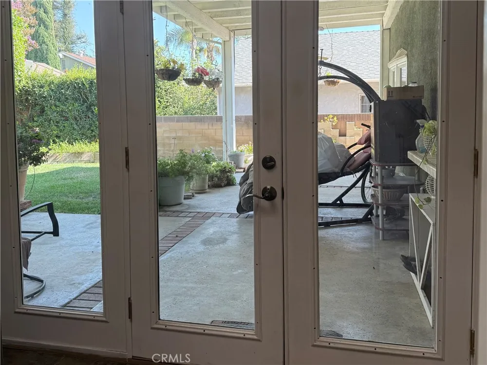 1860 Claudia Ave. Simi Valley, CA 93065