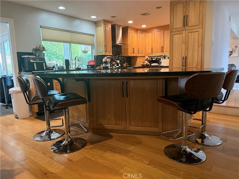 1860 Claudia Ave. Simi Valley, CA 93065