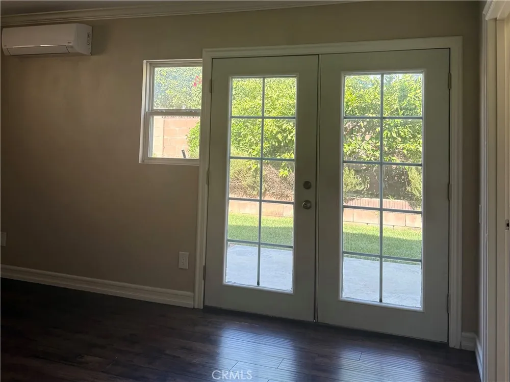 1860 Claudia Ave. Simi Valley, CA 93065