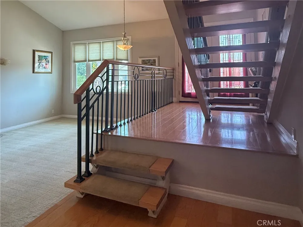 1860 Claudia Ave. Simi Valley, CA 93065