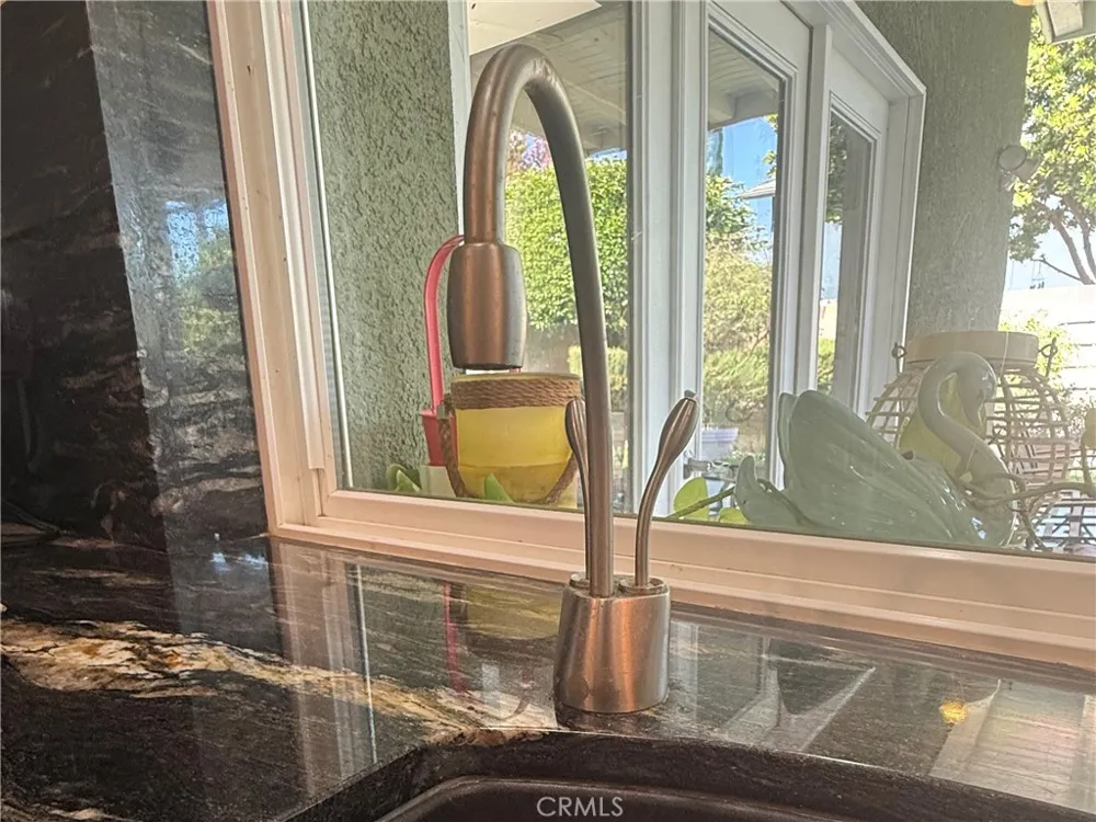 1860 Claudia Ave. Simi Valley, CA 93065