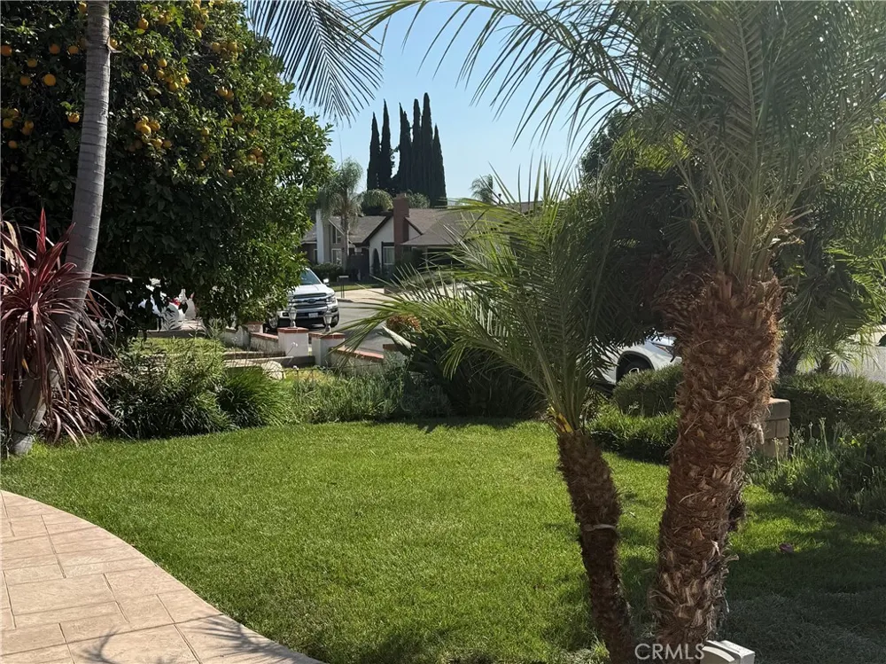 1860 Claudia Ave. Simi Valley, CA 93065