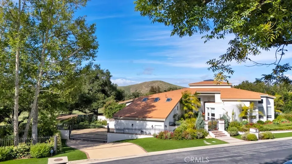 4514 Rayburn Westlake Village, CA 91362