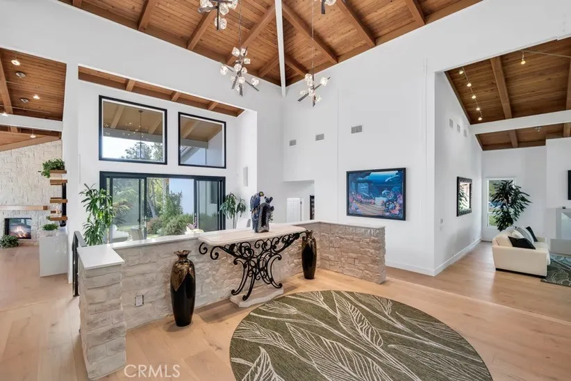 4514 Rayburn Westlake Village, CA 91362
