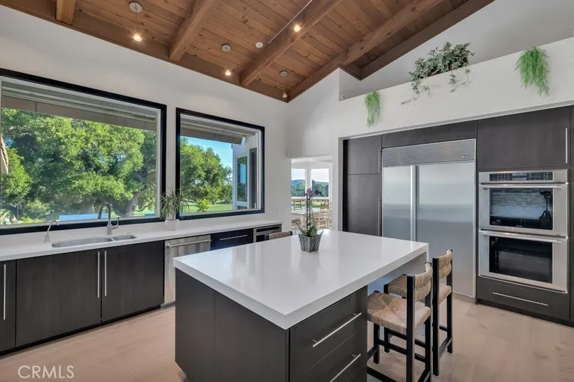 4514 Rayburn Westlake Village, CA 91362