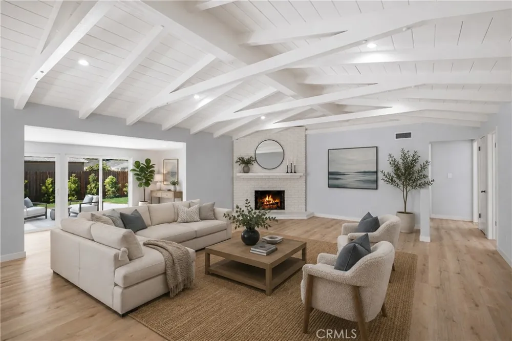 16824 Calahan Street Northridge, CA 91343