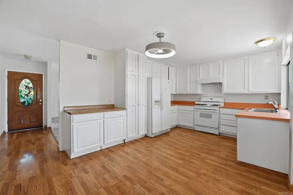 1712 Greentree Road Encinitas, CA 92024