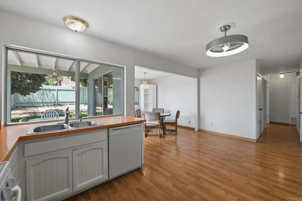 1712 Greentree Road Encinitas, CA 92024
