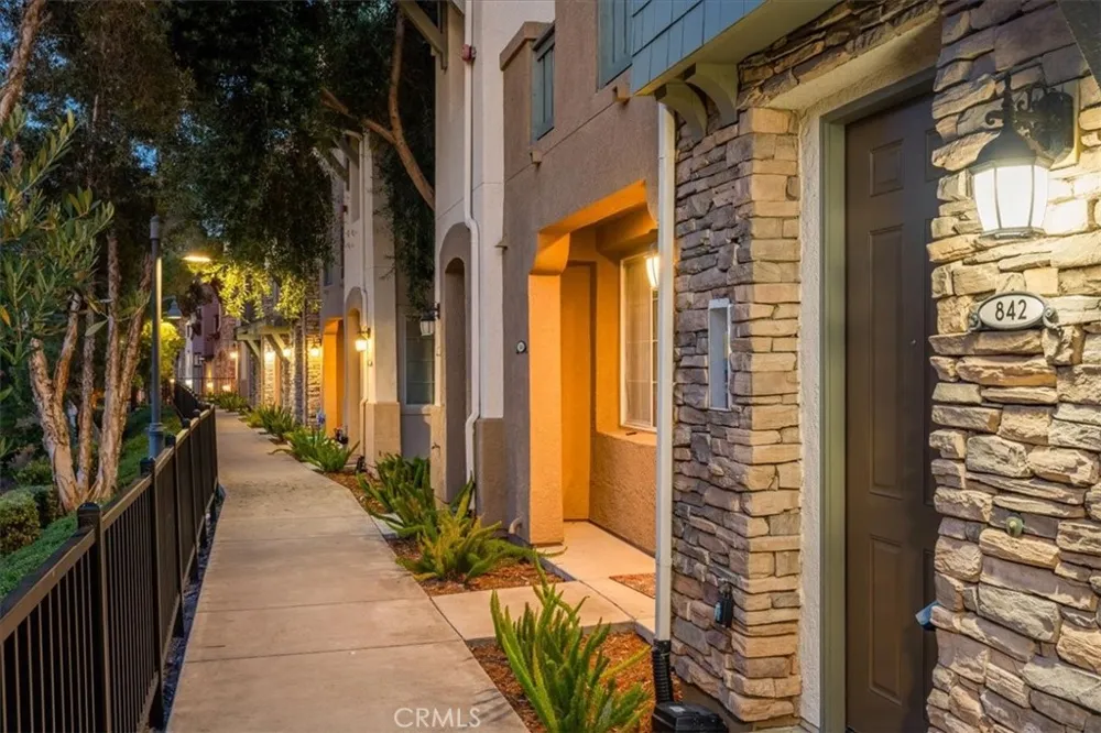 842 Tarragon Lane San Luis Obispo, CA 93401