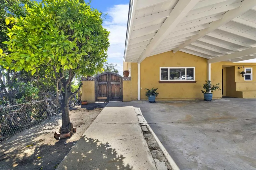 4324 Miriam Place La Mesa, CA 91941