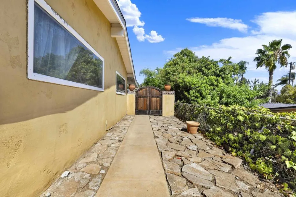 4324 Miriam Place La Mesa, CA 91941