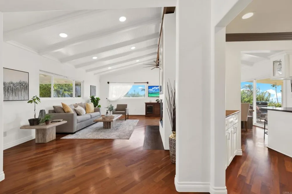 4324 Miriam Place La Mesa, CA 91941