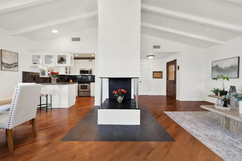 4324 Miriam Place La Mesa, CA 91941