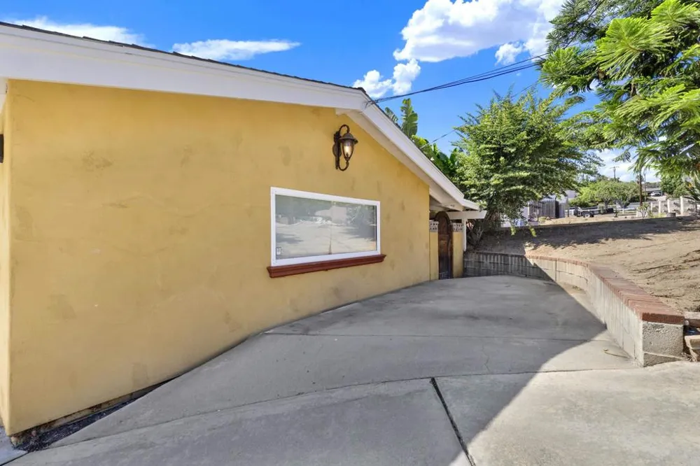4324 Miriam Place La Mesa, CA 91941