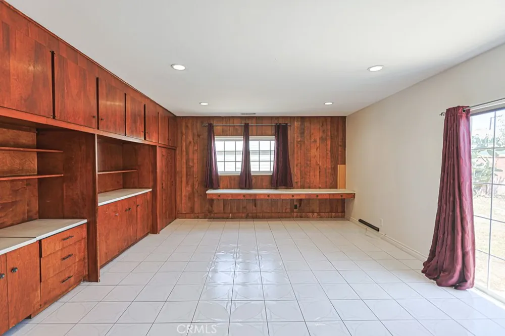 12132 Hackamore Garden Grove, CA 92840