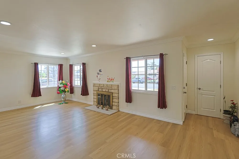 12132 Hackamore Garden Grove, CA 92840