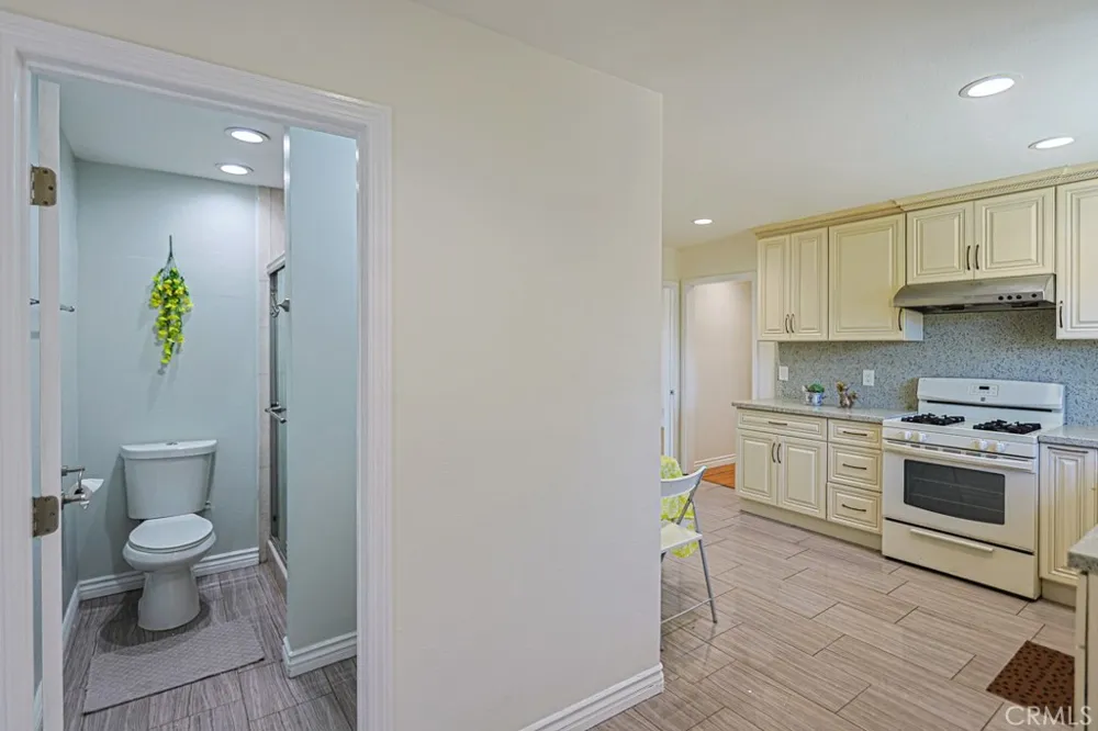 12132 Hackamore Garden Grove, CA 92840